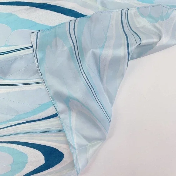 Vintage 70s Polyester Blue White Mod Square Scarf 21" x 21" - Picture 5 of 5